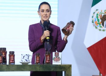 Presentan café Bienestar en la mañanera de Sheinbaum