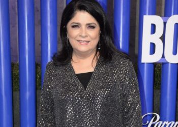 Victoria Ruffo revela que padece esofagitis