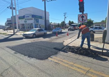 Refuerza Ayuntamiento de Hermosillo cuadrillas para trabajos de bacheo en la ciudad