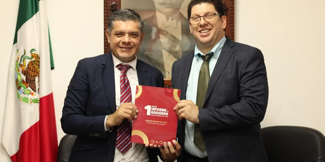 Alberto Vázquez entrega su Primer Informe de Gobierno en Huatabampo