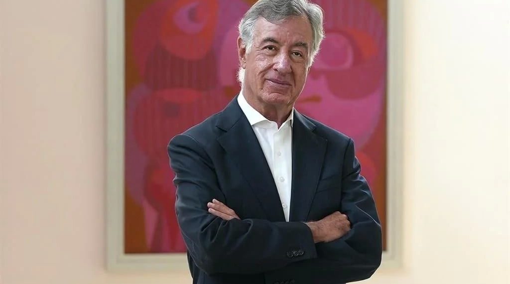 Adquiere Chico Pardo 25% de Banamex