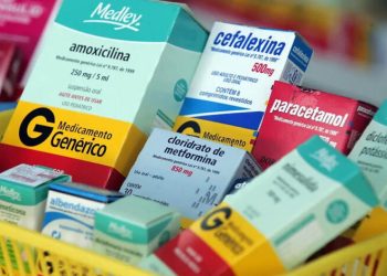 Compran más medicinas genéricas para ahorrar