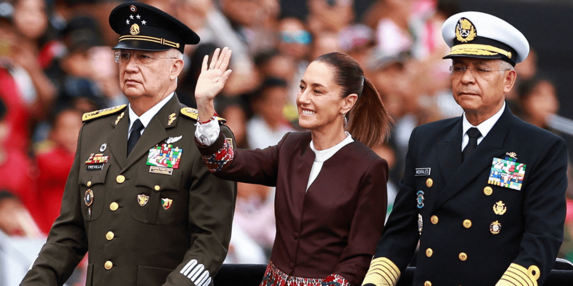 “Ninguna potencia extranjera decide por nosotros”, declara Sheinbaum durante desfile militar