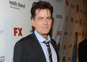  Charlie Sheen anhela retomar ‘Two and a Half Men’ 