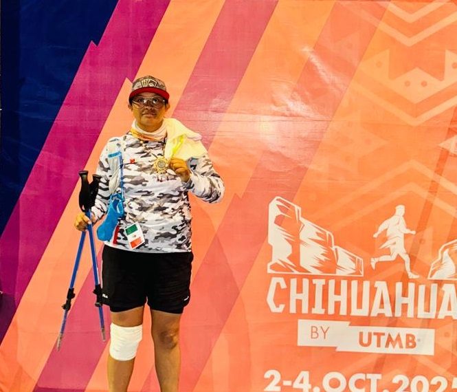 Atleta de la Policía Estatal presente en carrera UTMB en Chihuahua