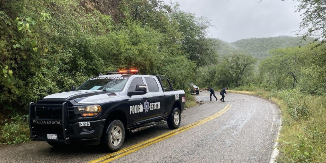 Apoya Policía Estatal a comunidades afectadas por tormentas en Sonora