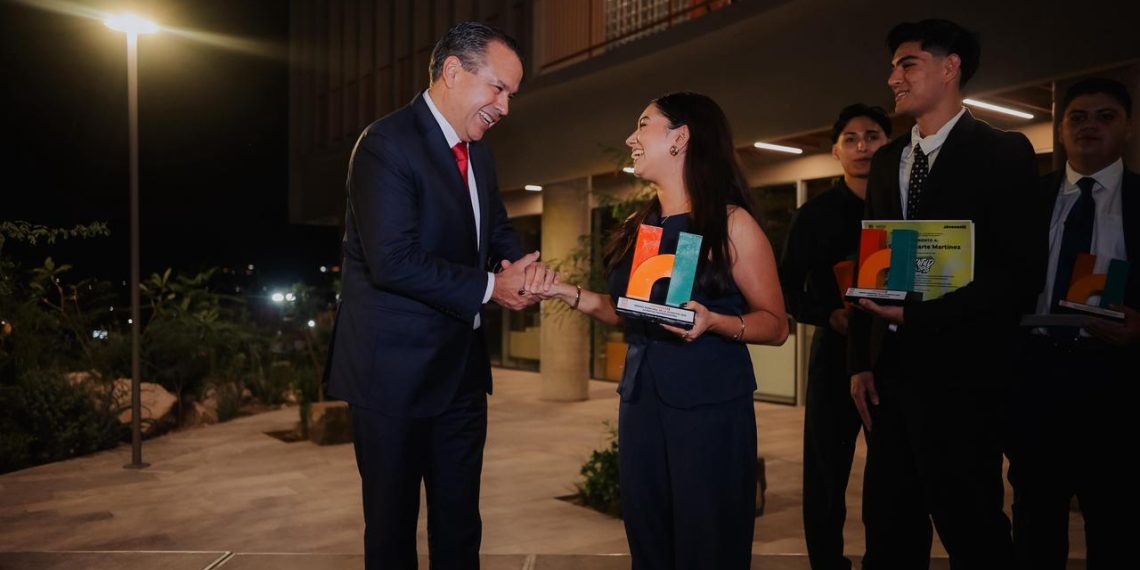 Destaca Toño Astiazarán talento de jóvenes en Premio Municipal de la Juventud 2025