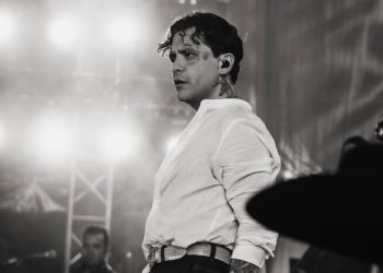 Compositor revela que Pepe Aguilar produce el nuevo material discográfico de Christian Nodal