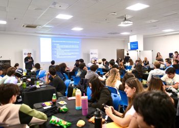 Reconoce Gobierno Municipal talento juvenil en Data Driven Day