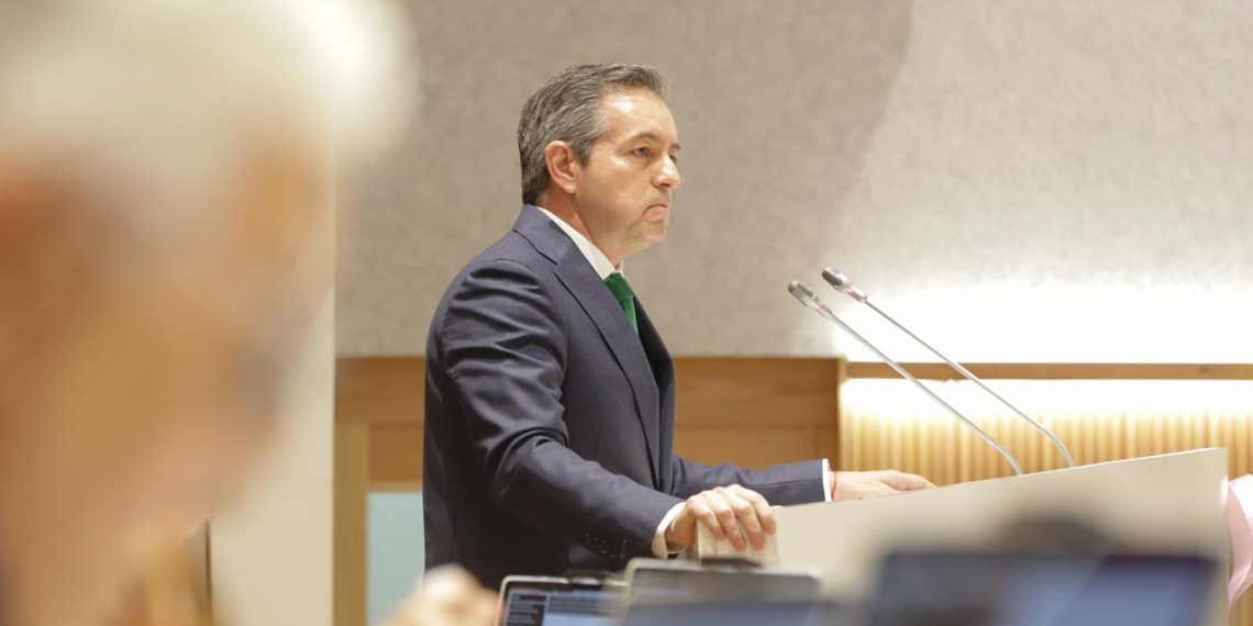 Propone Omar Del Valle Colosio que el gobierno pague pipa de agua cuando no haya suministro