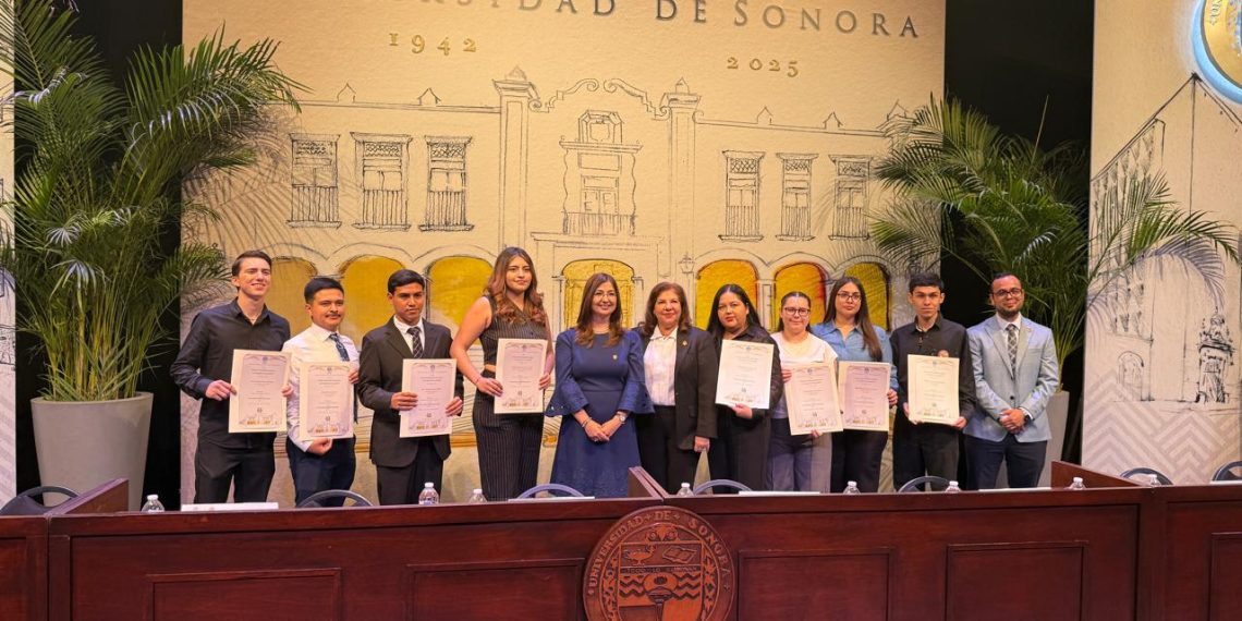 Universidad de Sonora conmemora su 83 Aniversario y reconoce la excelencia de sus estudiantes