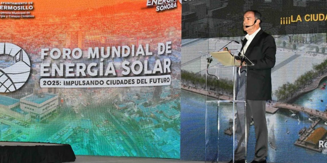 Pronostica Saturnino Campoy cambio global hacia el uso de energías renovables en el Foro Mundial de Energía Solar