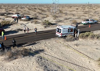 Gobierno de Sonora a través de personal de Protección Civil Sonora brinda apoyo en Carrera del Desierto