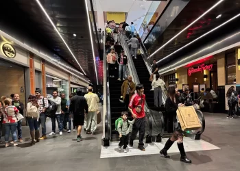 Consumo privado cayó 0.3% mensual en julio, informa Inegi