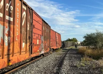 Reportan descarrilamiento de tren en Nogales