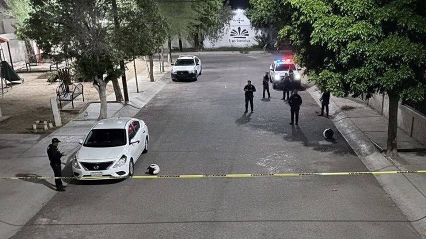 Autores de ataque armado dejan dos cascos tirados en su huida