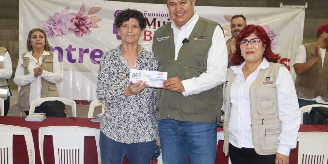 Avanza en Sonora entrega de tarjetas de la Pensión Mujeres Bienestar, impulsada por la primera mujer Presidenta de México, Claudia Sheinbaum Pardo