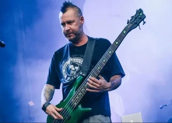 Limp Bizkit llora por Sam Rivers