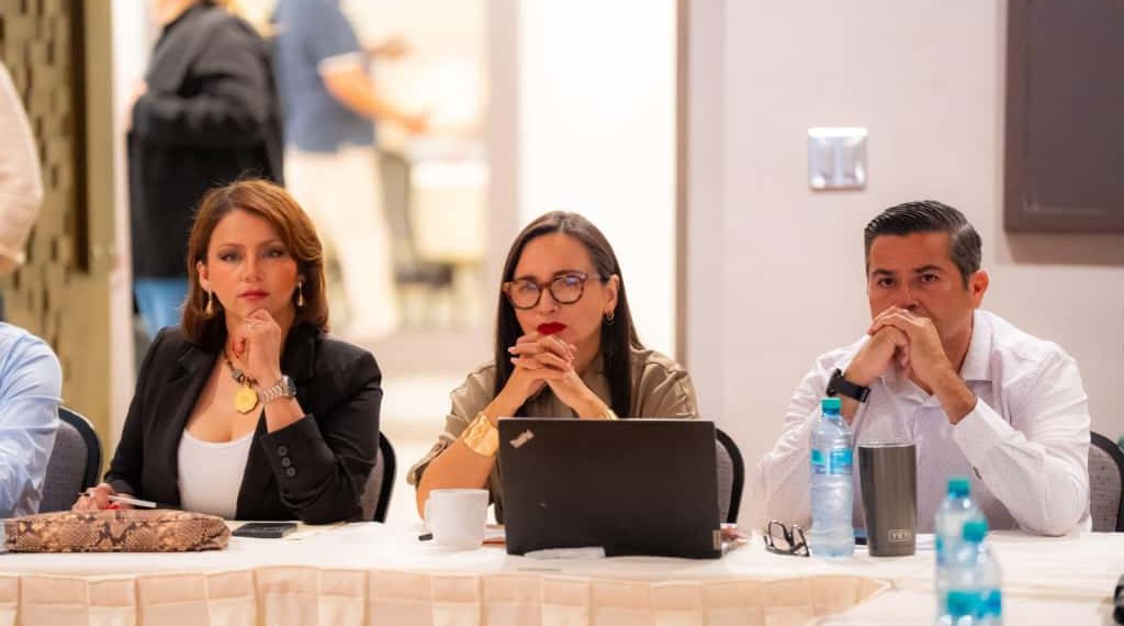 Piensa en Sonora, Piensa en San Luis reúne a empresarios, comerciantes y profesionistas