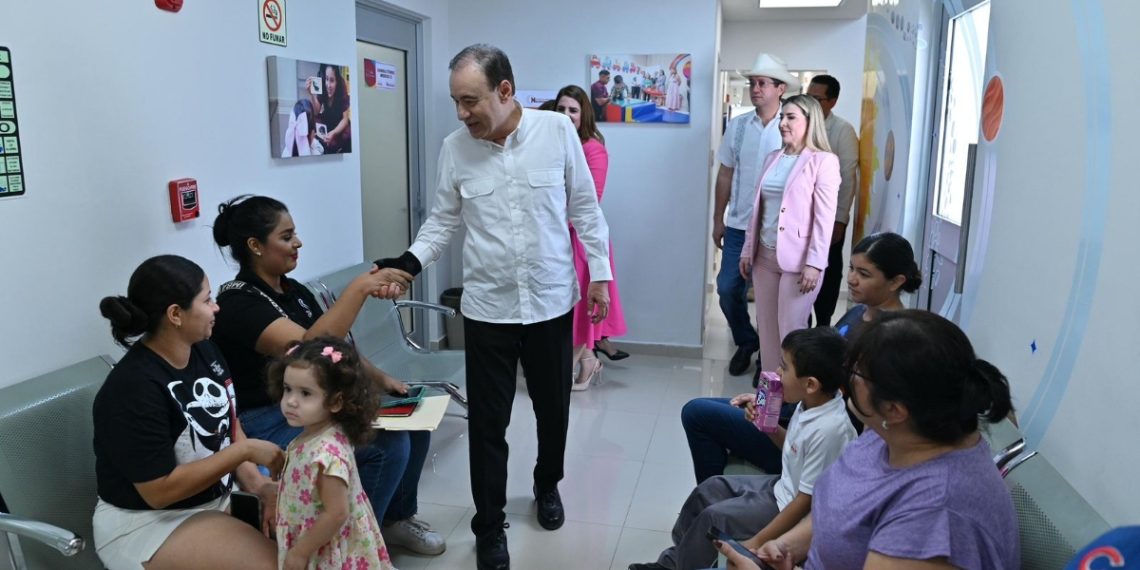 Gobernador Durazo refuerza salud de familias del sur con equipamiento de la Unidad en Neurodesarrollo