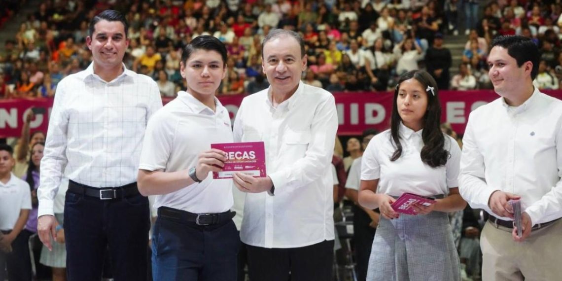 Gobernador Durazo incrementa a mil millones el presupuesto de Becas Sonora para 2026