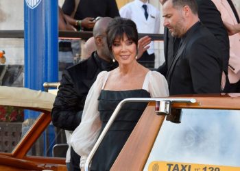 Llega Kris Jenner a los 70 años