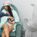 Cardi B presenta a su cuarto hijo