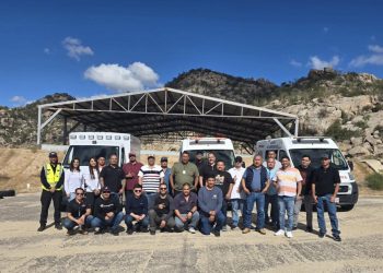 Isssteson capacita a choferes de ambulancias