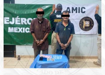 AMIC y DEFENSA aseguran a dos sujetos por narcomenudeo en Ímuris