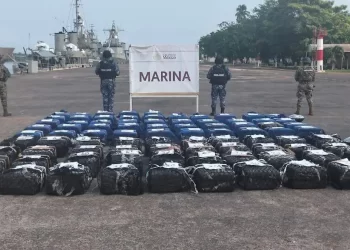 Aseguran alrededor de 2.5 toneladas de cocaína en costas de Michoacán