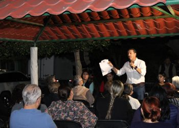 David Figueroa realiza la jornada 37 de “Diputado en tu Colonia” en la Conquistadores