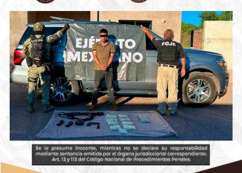 Operativo conjunto asegura a un hombre armado con droga y vehículo en Rosario de Tesopaco