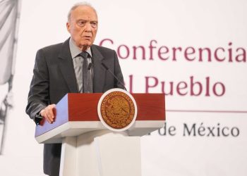 Renuncia Alejandro Gertz Manero a la FGR