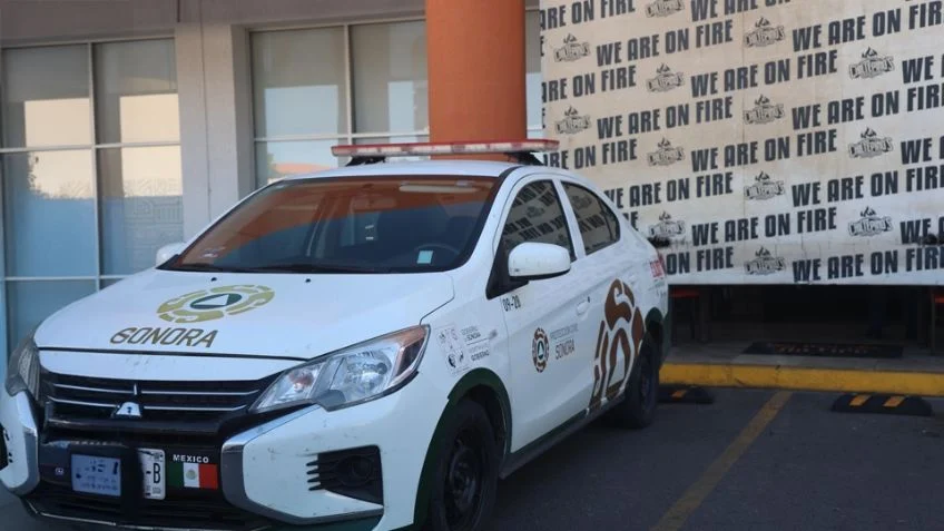 Evacúan restaurante de Hermosillo por peligro de incendio