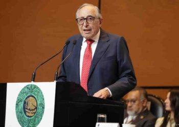 Kershenobich reporta 99% en compra de medicamentos