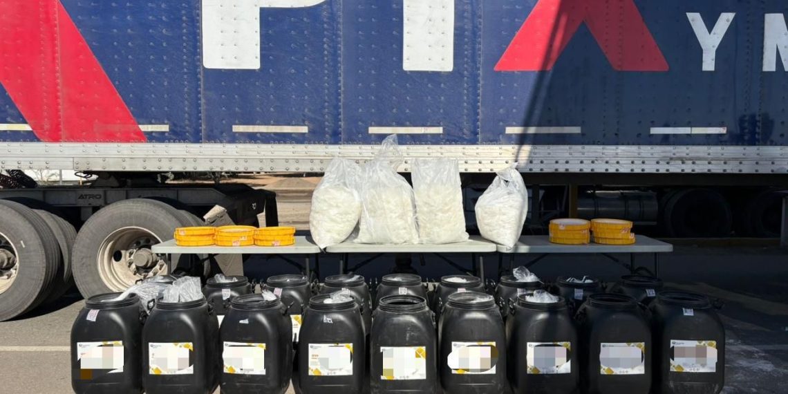 Logra Gabinete de Seguridad duro golpe a delincuencia con aseguramiento de 300 kilos de metanfetamina en SLRC