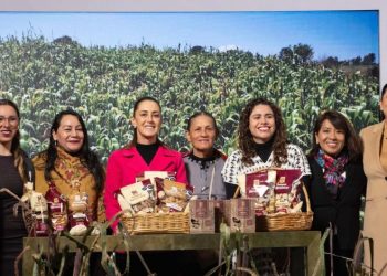 Sheinbaum presenta tortillas, tostadas y totopos del Bienestar