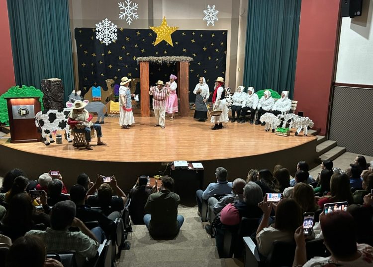 ISAAM presenta pastorela interpretada por personas adultas mayores