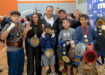 Reconoce Toño Astiazarán a talento hermosillense durante el Premio Municipal del Deporte 2025