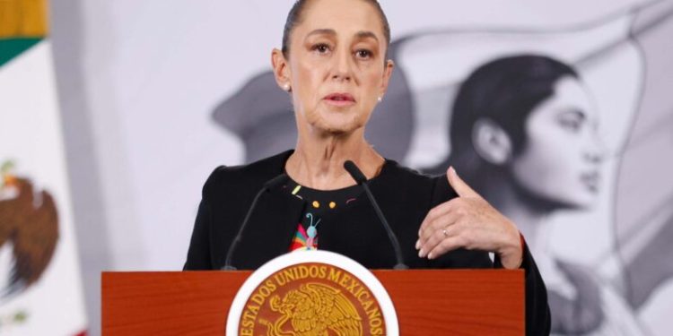 Sheinbaum evita pronunciarse sobre Premio Nobel a Corina Machado