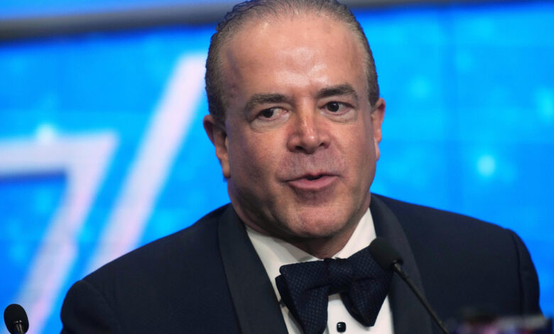 Bloquean en México cuentas de dueño de Miss Universo