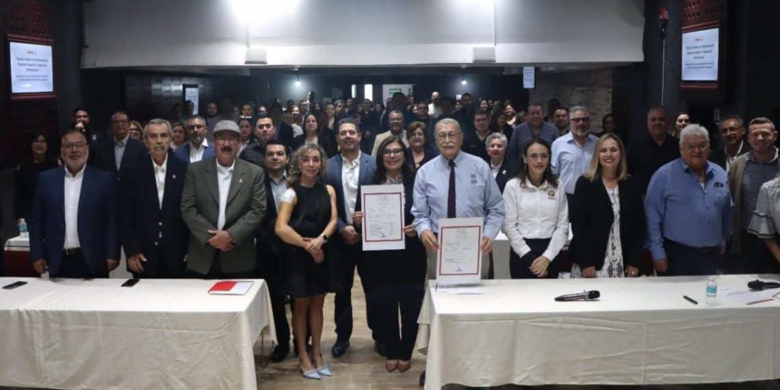 Entrega SEC Constancias de Situación Profesional y de Registro de Instituciones Educativas