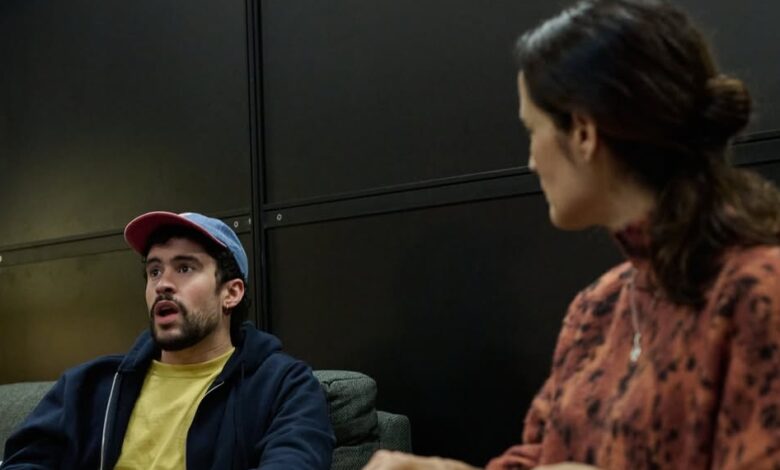 Bad Bunny y Julieta Venegas interpretan “Lento”, “Lo Siento BB:/” y “Ojitos Lindos” en el Estadio GNP