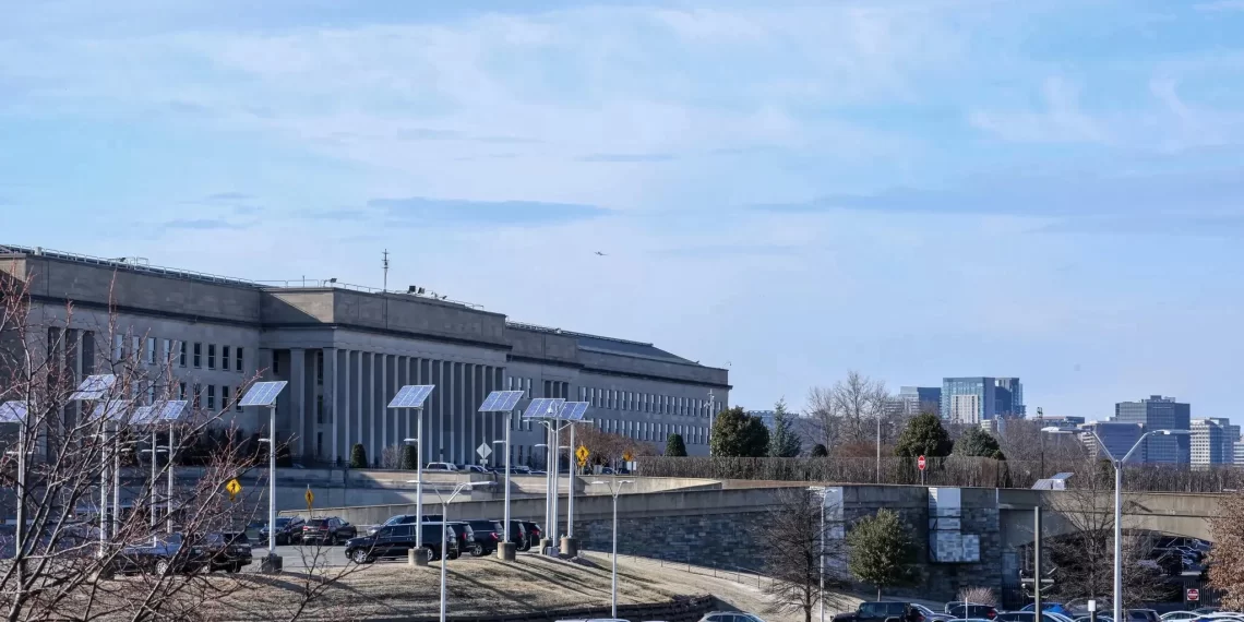 EU ataca otras 2 embarcaciones que presume traficaban drogas