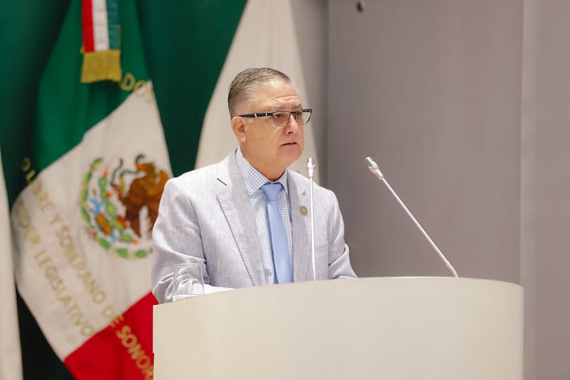 Diputado Rubén González refuerza la seguridad digital de niñas, niños y adolescentes