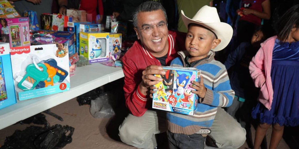 Ramón Flores enciende la esperanza en Vícam y da inicio a una nueva tradición comunitaria.