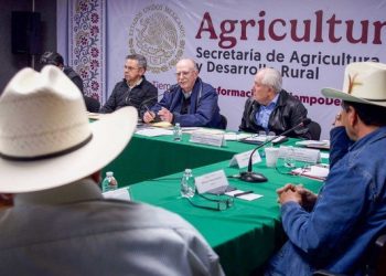 Gobierno desactiva bloqueos: acuerda con campesinos y transportistas tras mesas de diálogo