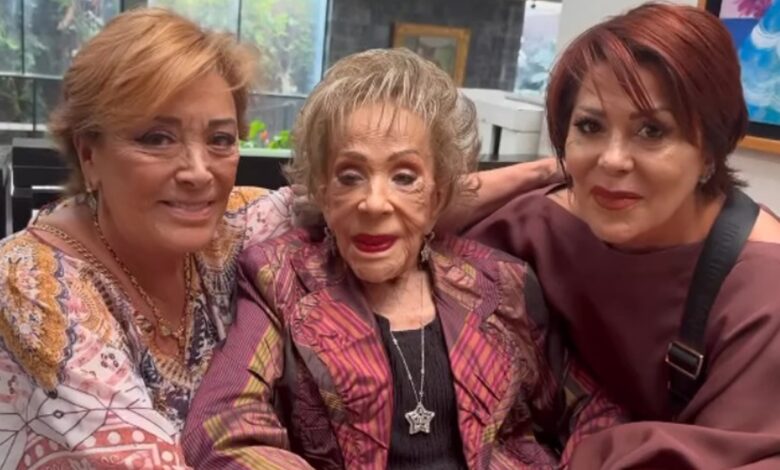 Planea exhibición del legado de Silvia Pinal