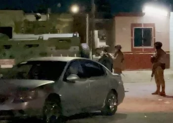 Atacan a balazos a hombre al sur de Hermosillo; sufrió al menos tres impactos en la espalda