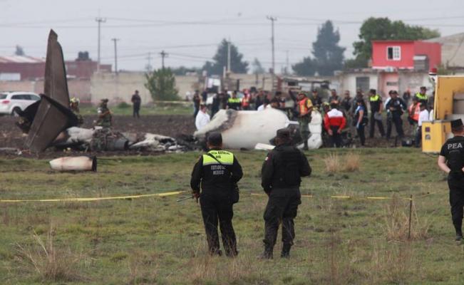 Se desploma jet privado en Toluca; hay 7 muertos